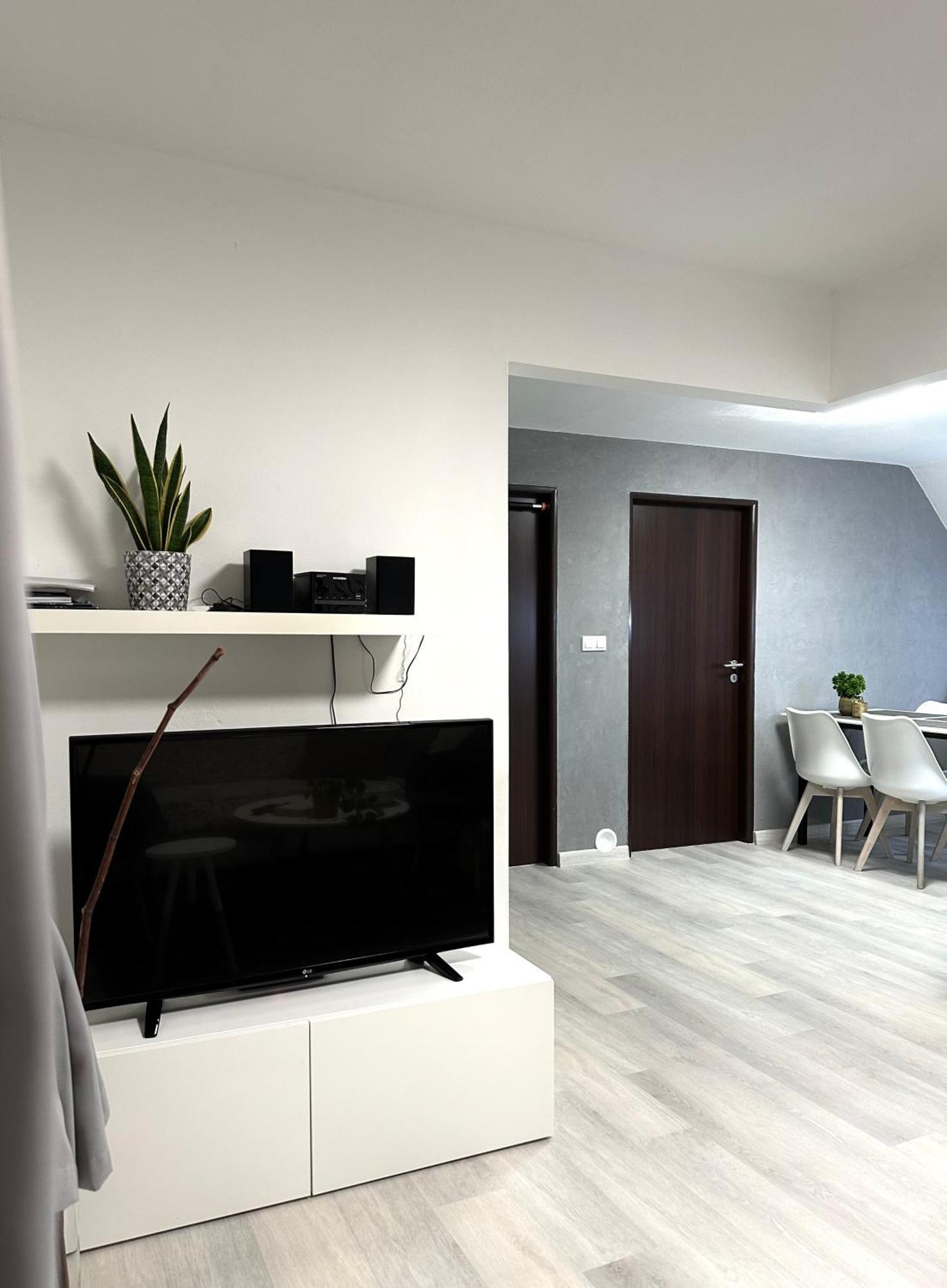 Apartment Nela Pavčina Lehota Extérieur photo